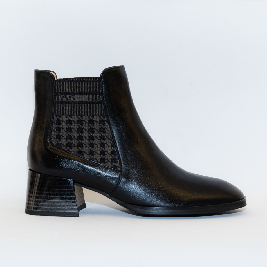 Hispanitas - Black Leather Ankle Boots With Elastic Clearance