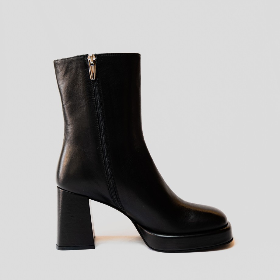 Eva Luna - Leather Ankle Boots With Platform And Zip Clearance