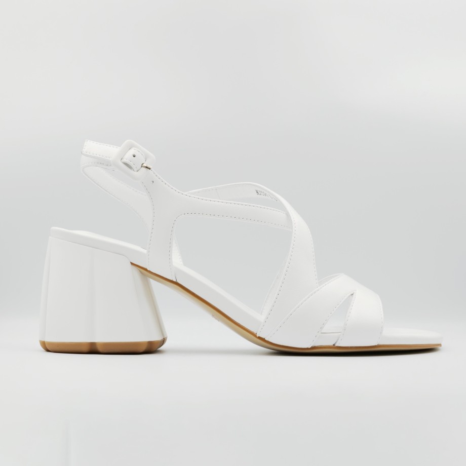 Jeannot - White Leather Low Heel Sandals With Cross Neck Wholesale