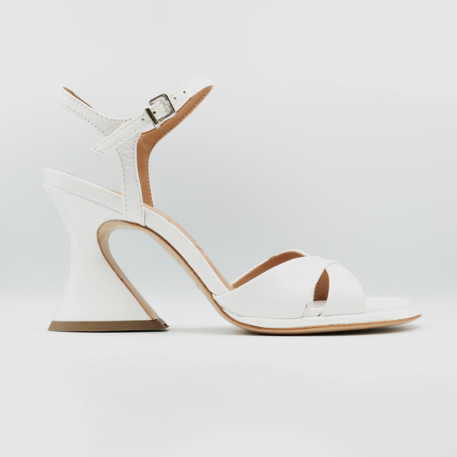 Vicenza Patent Leather Wide Heeled Sandals With Crisscross And Ankle Strap Online