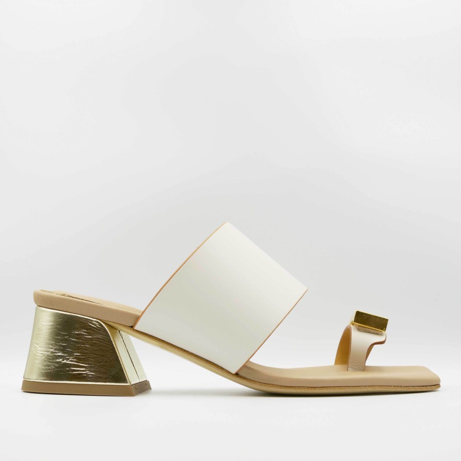 Barefoot In Donnari Butter And Platinum Leather Flip-Flops Hot