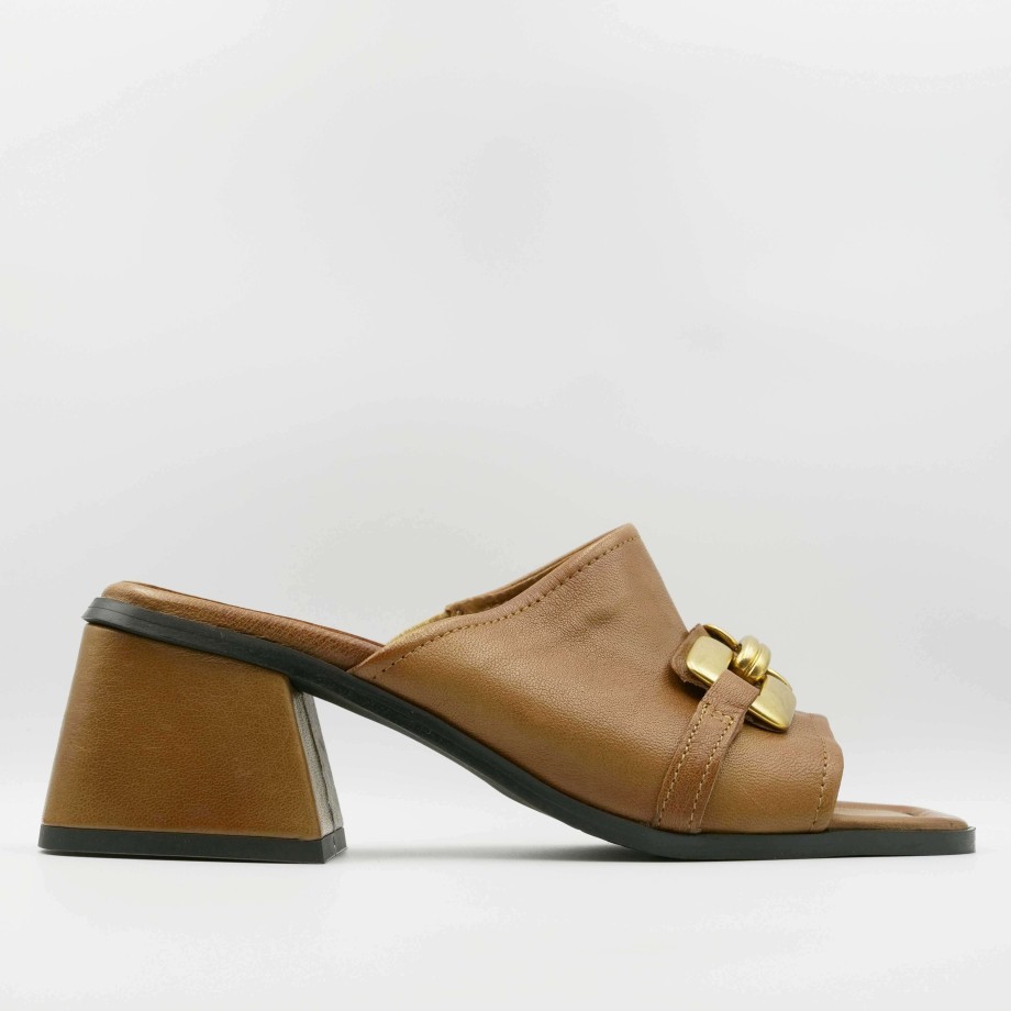 Barefoot In Tan Leather, Gold Accessory And Wide Heel Mjus Wholesale