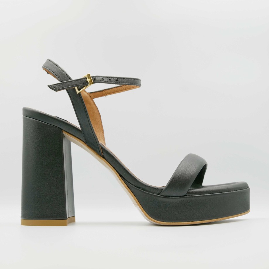 Angela Alarcon - Sandal With Wide Heel In Black Leather And Strap On The Neck Online